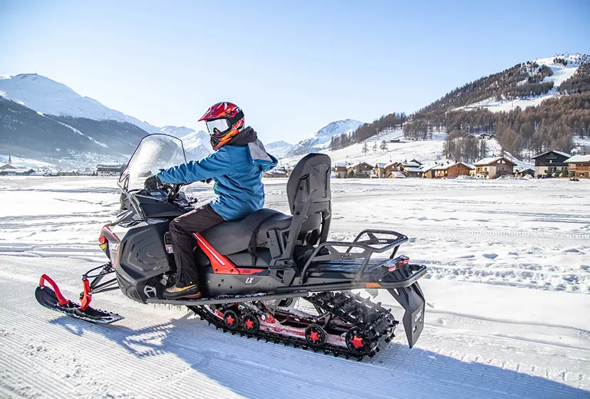 Motoslitte 828X560