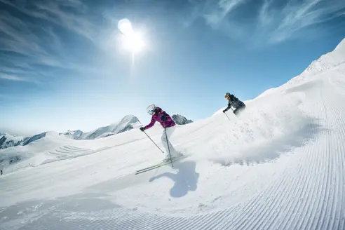 Skifahren Am Kitzsteinhorn Skiiing On Kitzsteinhorn C Kitzsteinhorn.82A1ac36 Medium