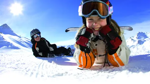 Snowboard for børn i alperne