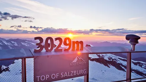 Top Of Salzburg (C) Kitzsteinhorn.4Fe4113b Medium