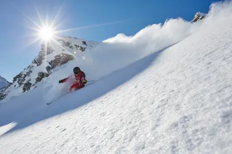 Savner du spænding på pisterne ? Tag på tur med en lokal guide unden for pisterne eller tag en tur i Funpark eller Funslopes, som du finder på alle vores destinationer