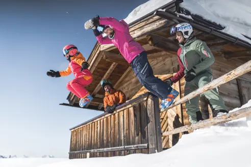 Familienskifahren Im Skicircus Saalbach Hinterglemm Leogang Fieberbrunn