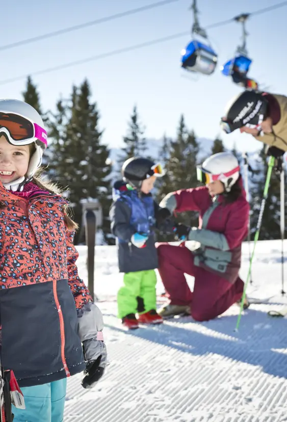 Familie Im Skicircus Saalbach Hinterglemm Leogang Fieberbrunn