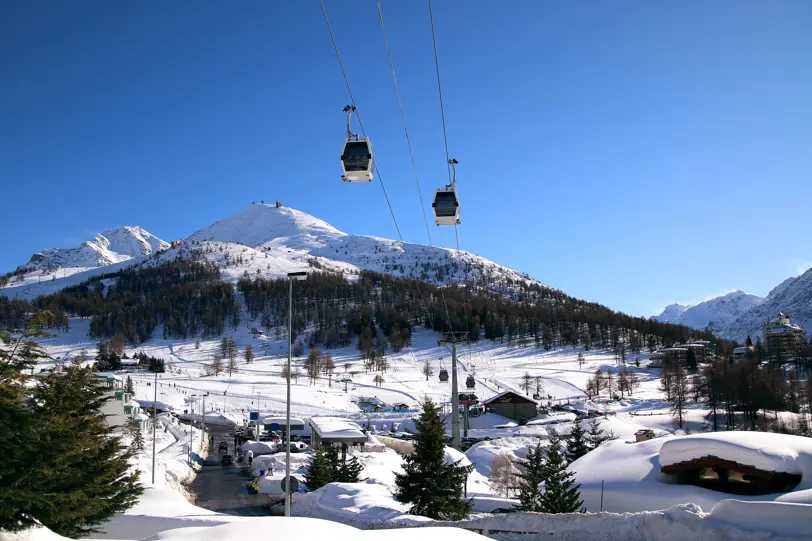 Få ett reseförslag på skidresan till Sestriere