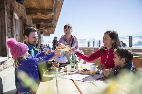 Restaurant på pisten med udsigt Serfaus Fiss Ladis