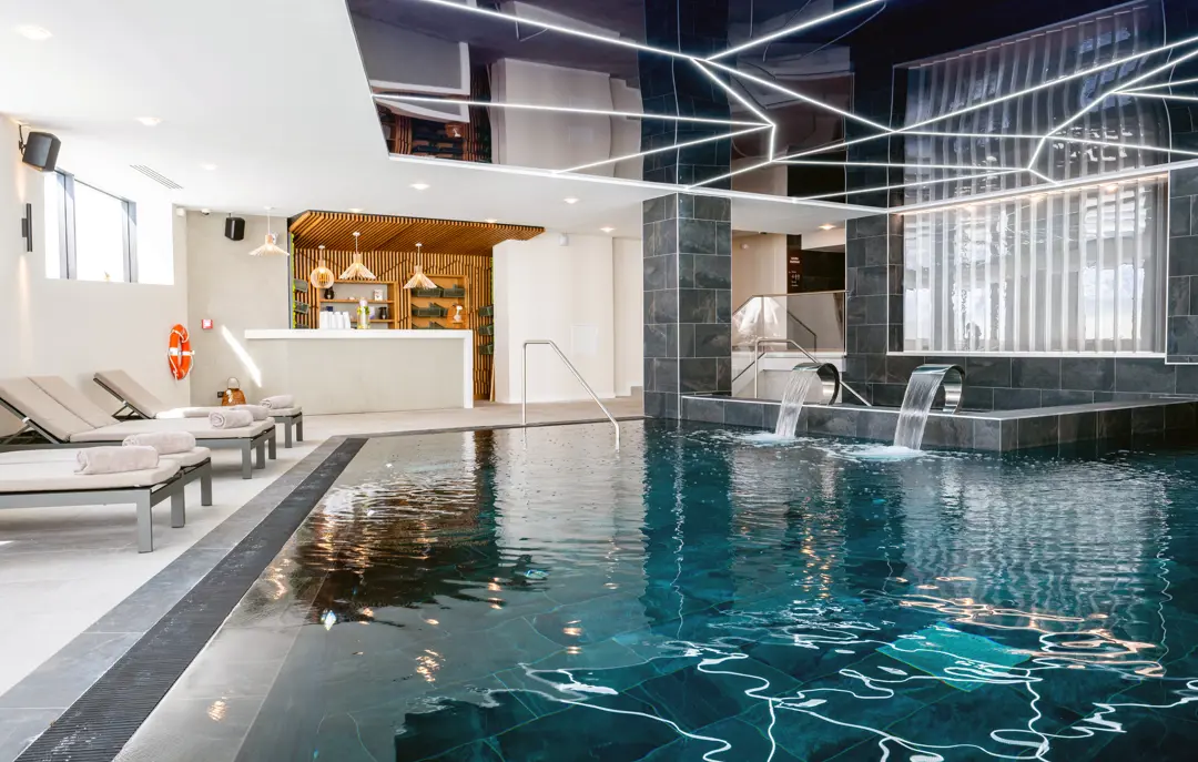 Hôtel Voulezvous Piscine 02