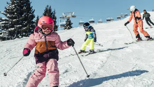 Skispaß Für Die Ganze Familie (C) Zell Am See Kaprun Tourismus.138Ecb27 Medium