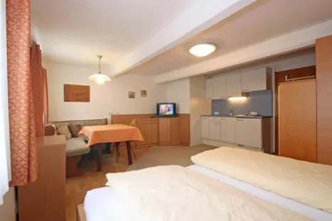 GetHotelPhoto (1).jpg (1)