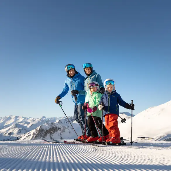Familienurlaub Family Holiday Skicircus Saalbach Hinterglemm Leogang Fieberbrunn