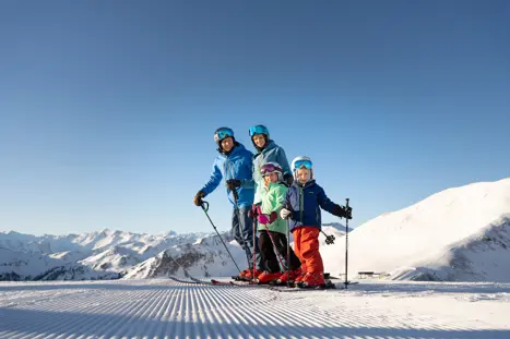 Familienurlaub Family Holiday Skicircus Saalbach Hinterglemm Leogang Fieberbrunn