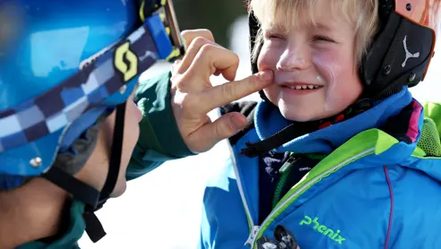Hafjell 150219 Reklamefilm Barn Solkrem Lunsj Familie Skiskole (29)