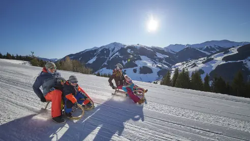 Sjov kælkebakke efter skiløb i Saalbach