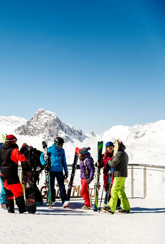 Tignes Skiers2