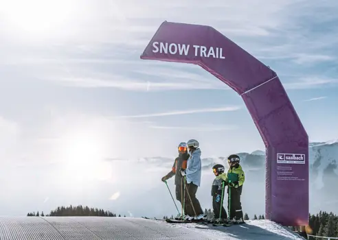 Snowtrail piste for familien i Saalbach