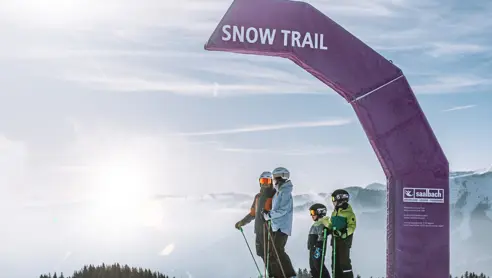 Snowtrail piste for familien i Saalbach