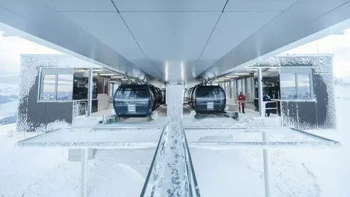 Ny gondollift i Flachau med stor liftkapacitet.