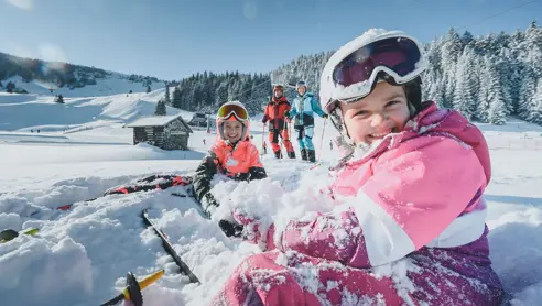 Familiehygge i sneen Maria Alm
