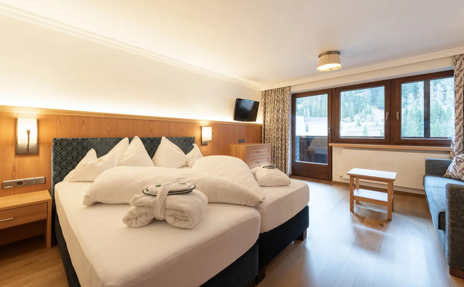 Heart Hotel Arlberg Room