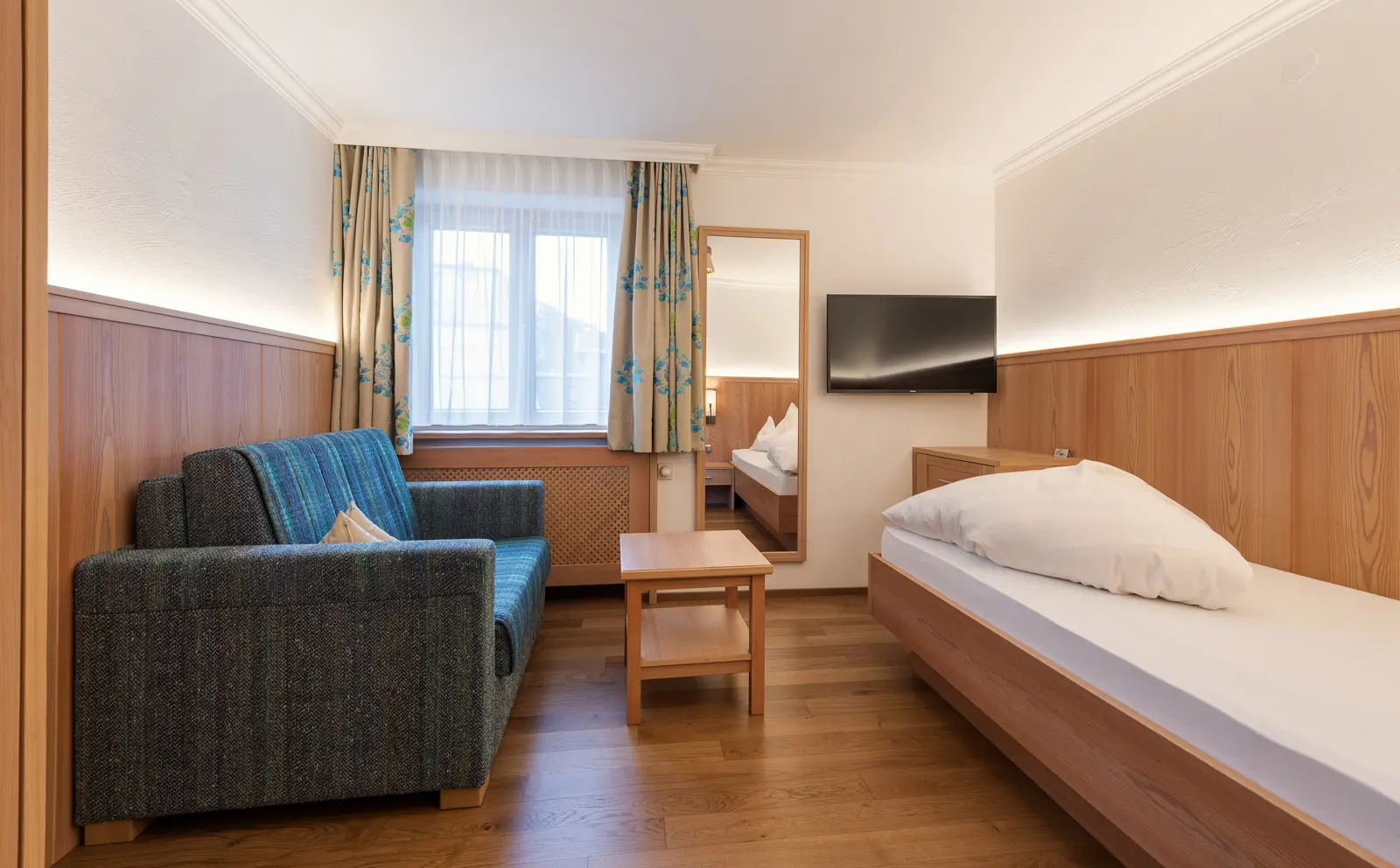 Heart Hotel Arlberg Room