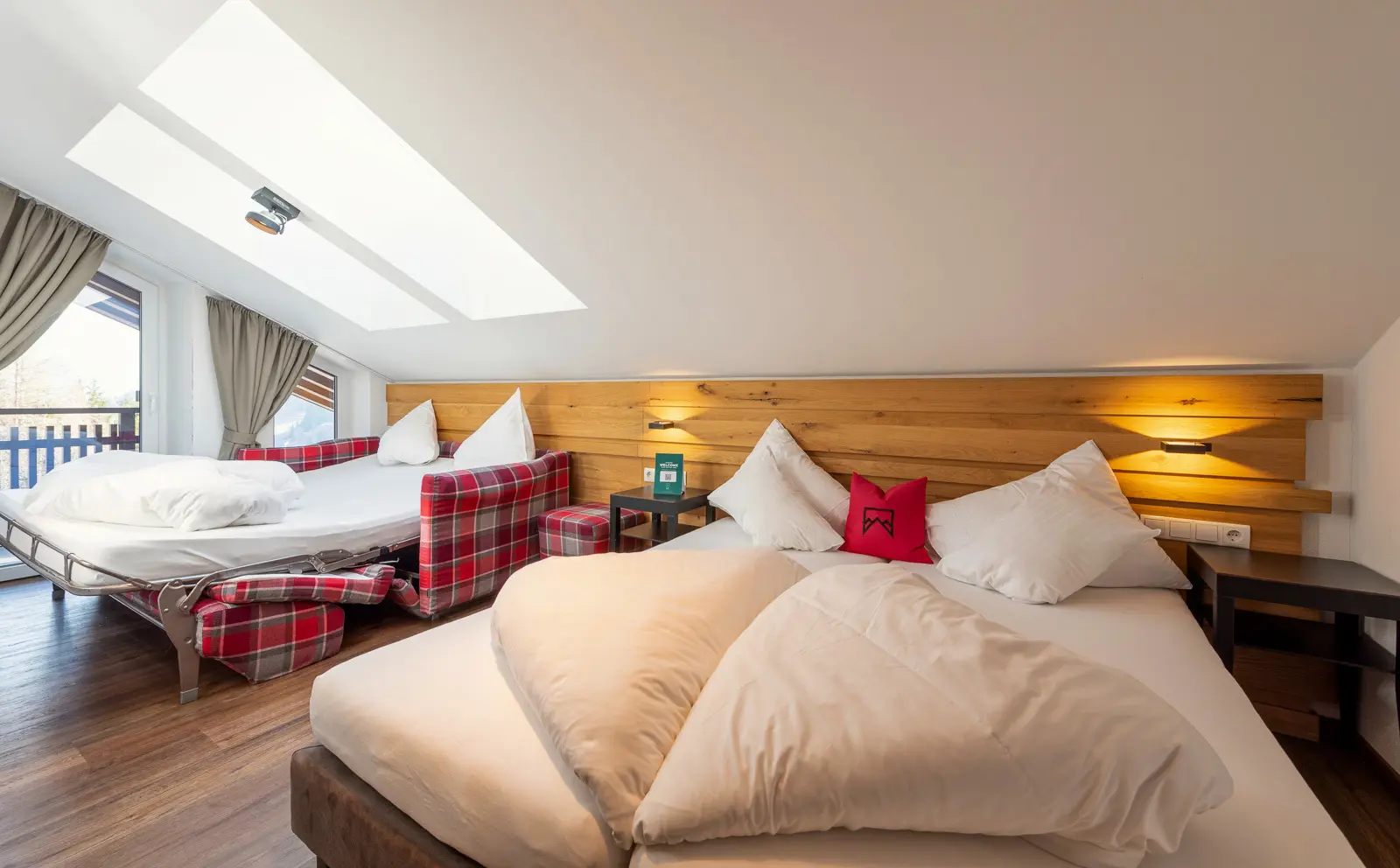 Heart Hotel Grischuna Room