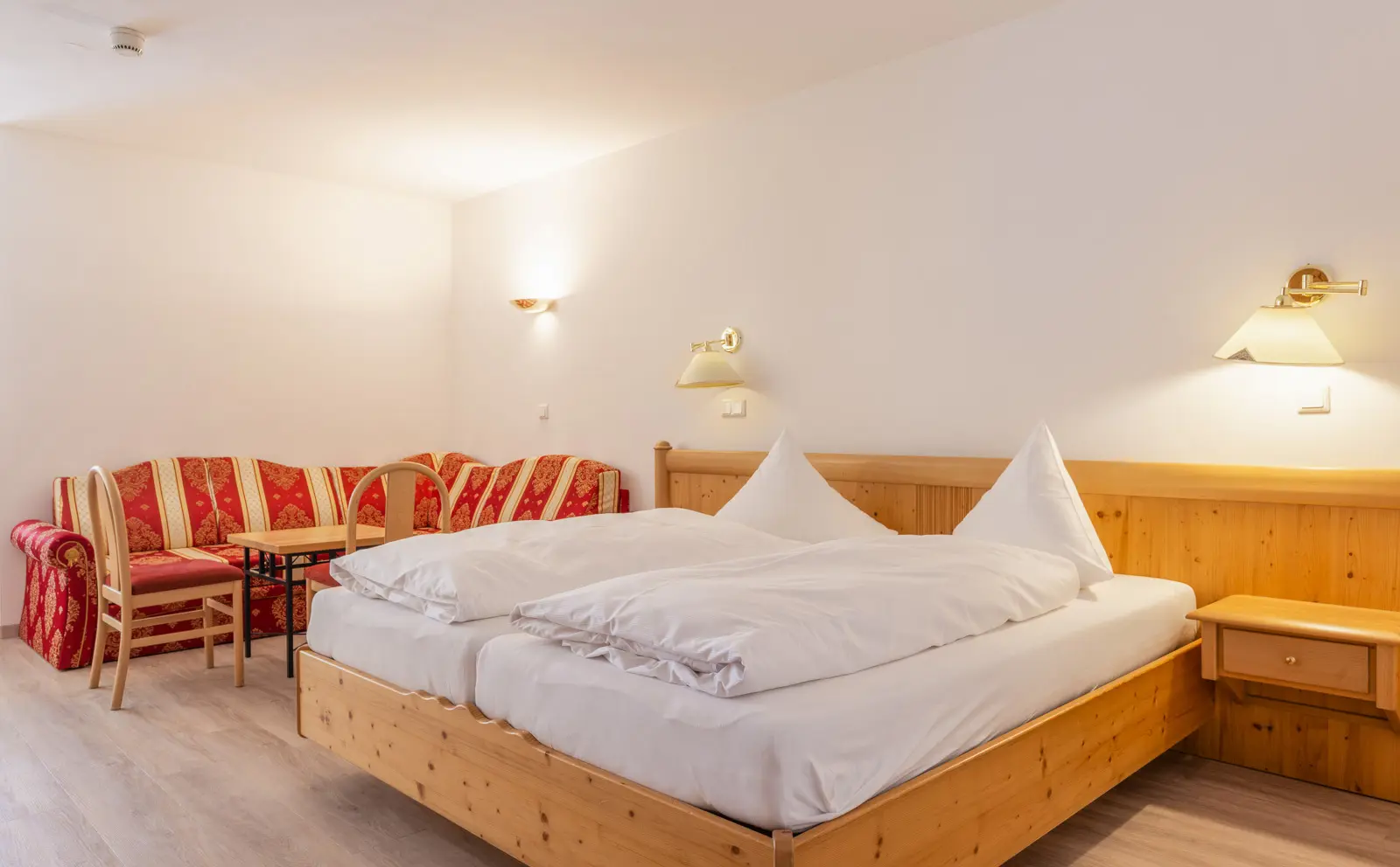 Dobbeltværelse med balkon og mulighed for en opredning 