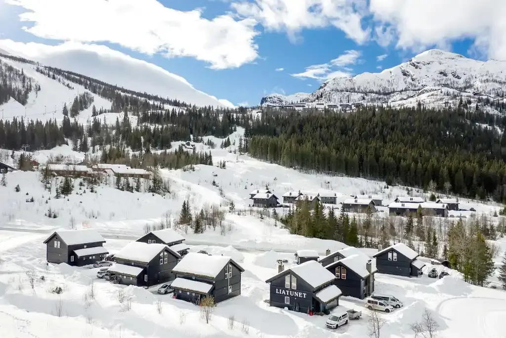 Liatunet 2 Type t. Lejl. til max 12 personer. 5 sovevær. (155 kvm)