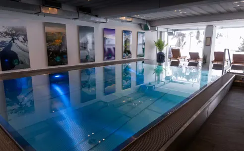 Heart Hotel Aurora Pool