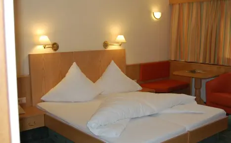 Solden-Hotel-Tyrol-9.gif
